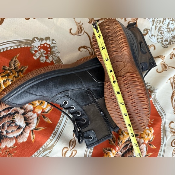 Atelier Noir (by Rudsak) Shearling/Faux-Fur Lined Winter Boots duck boot style - Picture 9 of 11